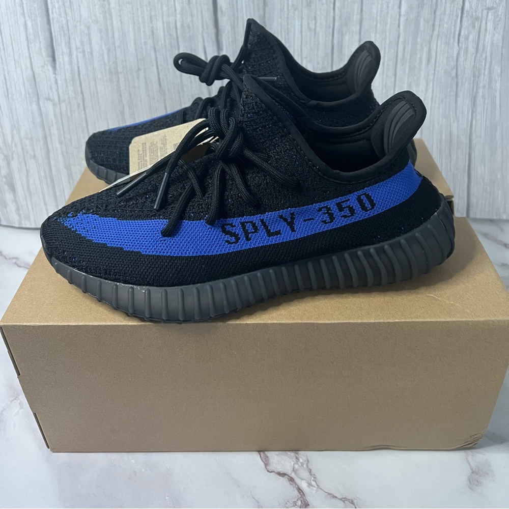 Dazzle Blue Yeezy Ultra Boost 350 V2 Size 6.5 *Brand New - GOAT Verified* - Picture 5 of 10